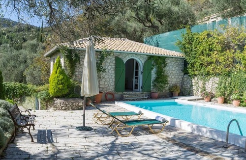 Drimonas House | The Old House and Guest House