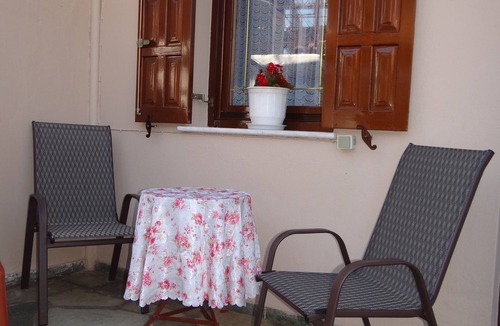 Kalambaka Apartment | Theofania's Marble House Meteora
