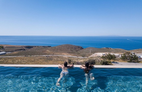 Khora Sfakion House | THETIS, south coast with amazing views and infinity pool!