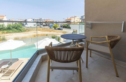 Nea Peramos Apartment | Thines Comfort Living