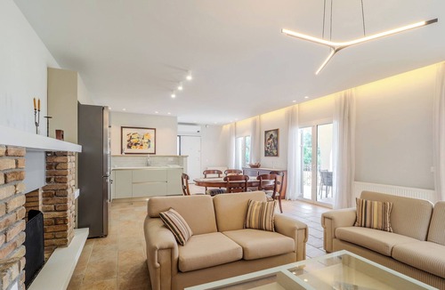 Corfu Town Apartment | Tilia Tree Luxury apartment | Vast Pool and BBQ