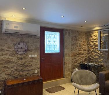 Kiparissia Apartment | To Petrino apartment