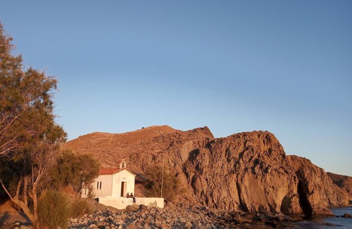 Eresos-Antissa Apartment | Traditional house-direct access to the sea&garden