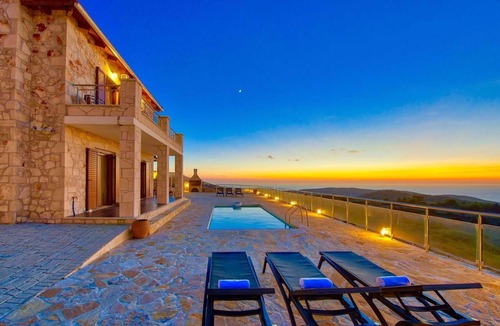 Elation Villa | Traditional II Villa