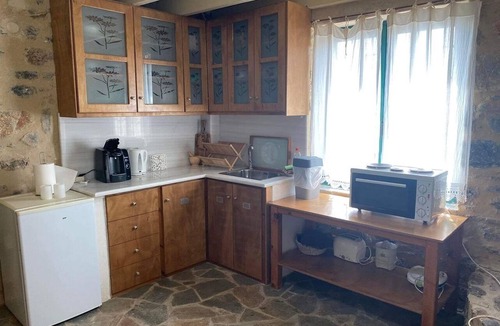 Monemvasia Cottage | Traditional Stone built Cottage at Monemvasia in a peaceful traditional village.
