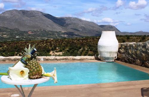 Agios Myronas Villa | Tranditional Stone House