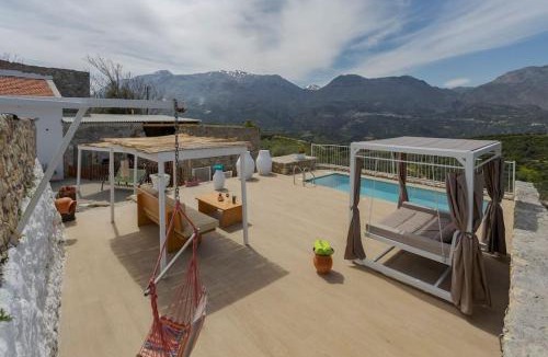Agios Myronas Villa | Tranditional Stone House