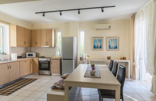 Kavallos Villa | Tranquil Escape Near Lake Swim, Sunsets & Relax