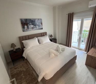 Zavlani Apartment | Tree Road Patras City Apartment