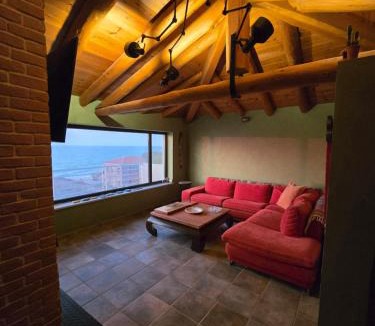 Karlovassi Apartment | Trifonas Loft