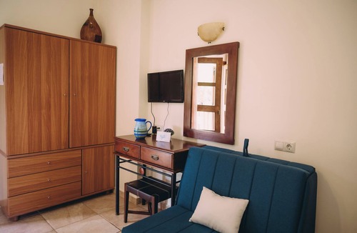 Ilida Apartment | Trikalioti's Lush Estate Apt Epaminontas, Palouki, Greece