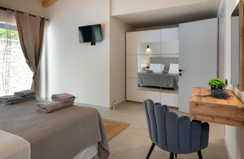 Mpogdanatika Villa | TS Luxury villa