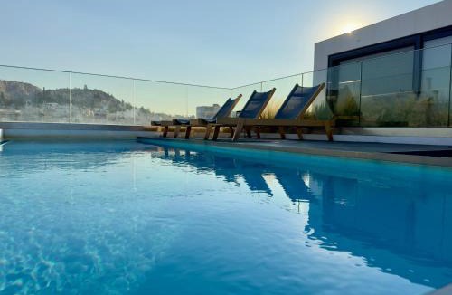 Athens Apartment | TT Luxury Homes I Anemoi - Luxe Stay Shared Pool & Gym