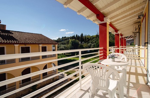 Kavos House | Twin Standard – Smart Choice.