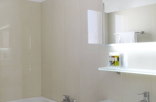Agios Prokopios Hotel | Two bedroom apartment with one bathroom, sea view, communal pool, breakfast