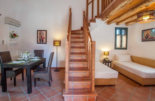 Varos Hotel | Two Bedroom Residence - Split Level/The Varos Residences Hotel