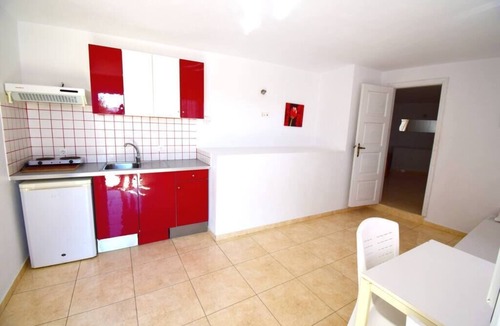 Glastros Apartment | Two-room apartment for 5 people, with bathroom