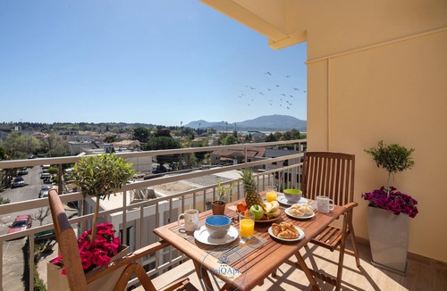 Corfu Town Apartment | UniQApt Garitsa Woods