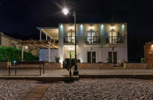 Livadia Apartment | Uno Luxury Apartment with Sea view