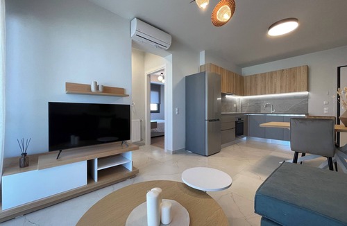Elliniko-Argyroupoli Apartment | Urban Oasis in Ellinikon
