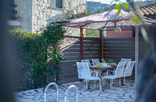Ano Vasilikos Villa | Valory’s Stone Tower