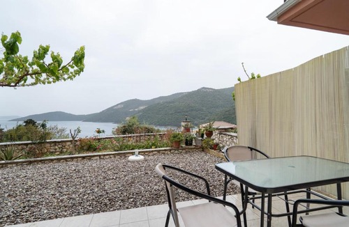 Mikros Gialos Apartment | Vardia Room