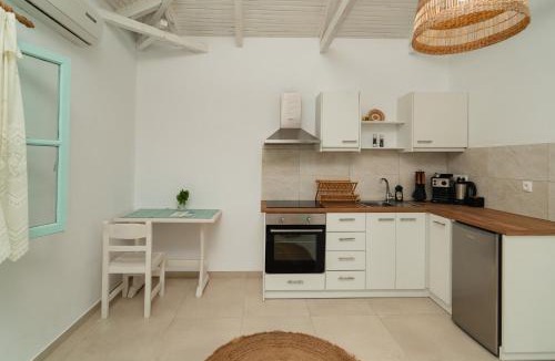 Methoni House | Varka Bungalows