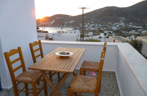 Ios House | Vasilis Ios Place Room 3