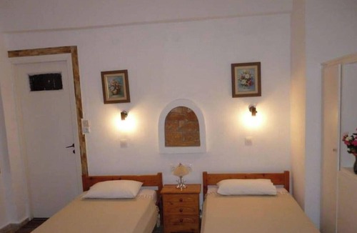Ios House | Vasilis Ios Place Room 3