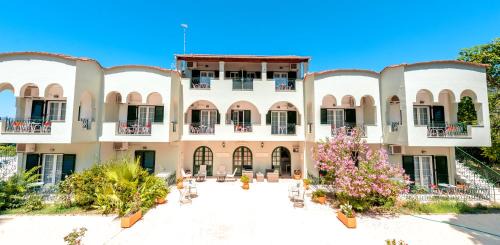 Termenades Hotel | Vassilis Paradise Garden Aparthotel