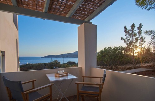 Antiparos Apartment | Velithra Maisonette, Divine Sea Views, Furnished Terrace, Antiparos