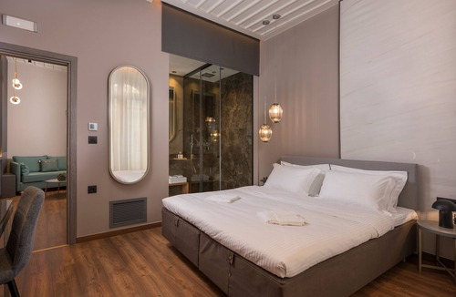 Old Town Hotel | Veneri Boutique Suites