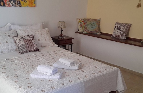 Heraklion Apartment | Venetian garden Ενα μικρό ανεξάρτητο καταφύγιο μέσα και έξω σπό την πόλη .