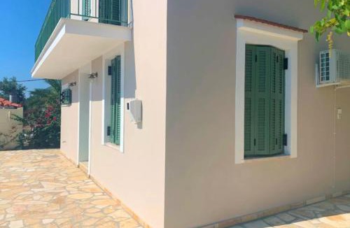 Lefki House | Vero's Seaview Studio