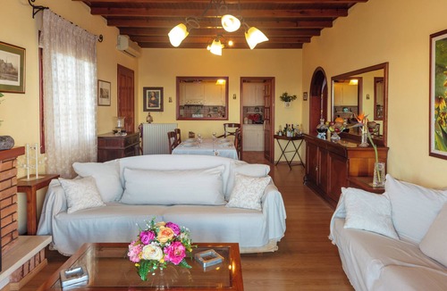 Pirgi Apartment | Vill Pergola Elli, holiday apartment in Corfu, Greece with stunning sea view!