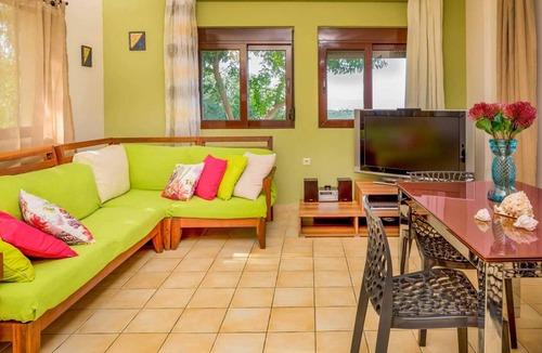 Kato Stalos Villa | Villa ∙ 3 bedrooms ∙ 6 guests