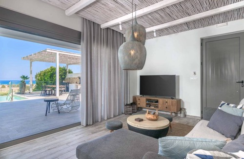 Vlicha Villa | Villa ∙ 6 bedrooms ∙ 6 guests