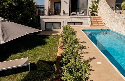 Sternes Villa | Villa Anemi