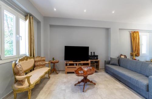 Sinarades House | Villa Angelique