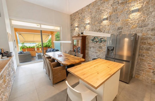 Kassiopi Villa | Villa Apanemia - Three Bedroom Villa, Sleeps 6
