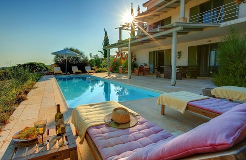 Karavados Villa | Villa 'Asterias Ideales Resort' with Sea View, Wi-Fi and Air Conditioning