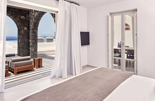 Oia Villa | Villa Asterionis, Divine Sea Views, Private Pool, Furnished Terrace, Sanrotini