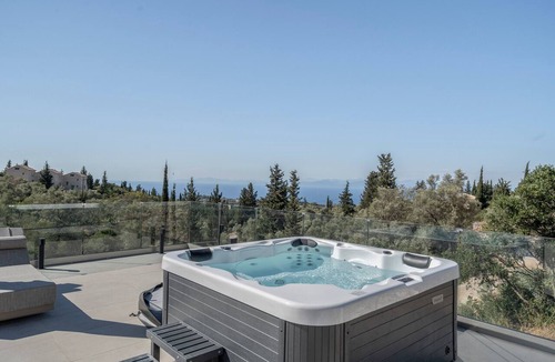 Tsoukaladhes Villa | Villa Aurelia-Private Pool, Jacuzzi & Sea Views
