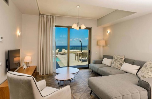 Kato Galatas Villa | Villa Avra I Brand new villa with seaview