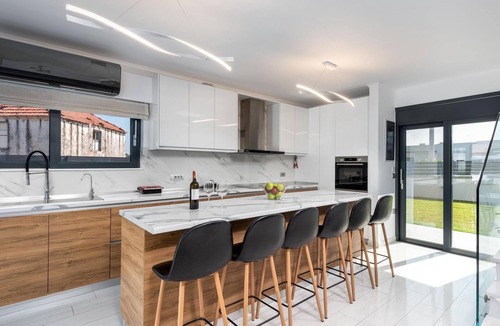 Petaloudes House | Villa Billys by Interhome