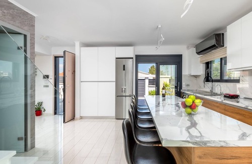 Petaloudes House | Villa Billys by Interhome