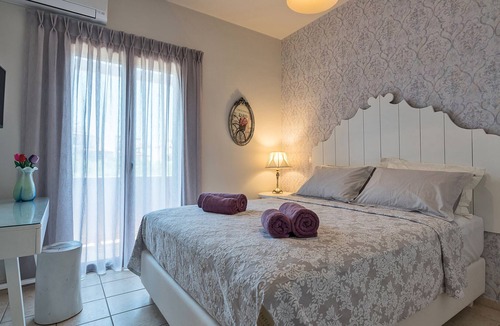 Atsipopoulo Villa | Villa Camellia 4 Bedrooms & Private Pool