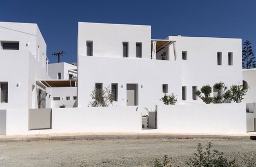 Naousa Villa | VILLA CELIA