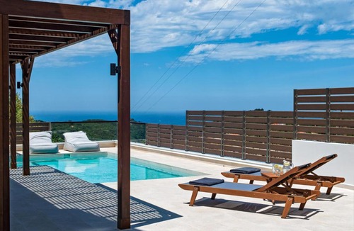 Peroulion Villa | Villa Corfu Melody