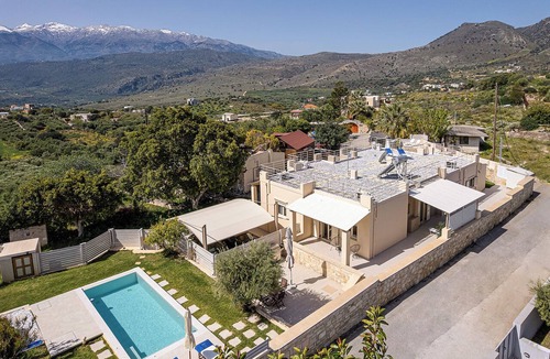 Aptera Villa | Villa Crista in Aptera with private pool and hydromassage! Mountain & sea views!